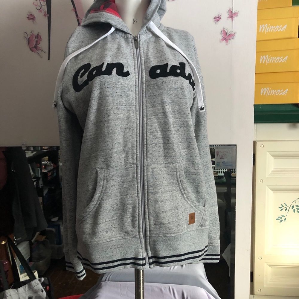 Canada 🇨🇦 sweater